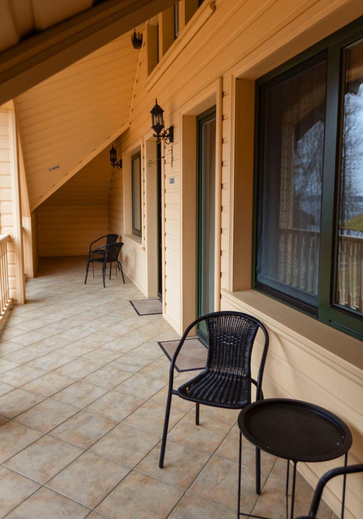 Ungurmalas Lake-side Getaway Namelis *